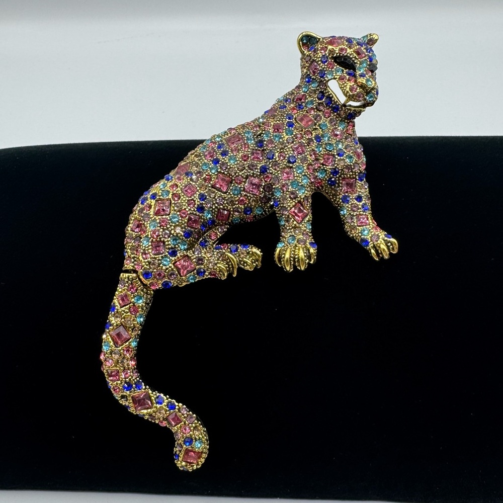 Panther Brooch - Picture 4 of 10